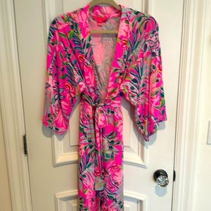 Lilly Pulitzer, lightweight women’s robe, size S/M